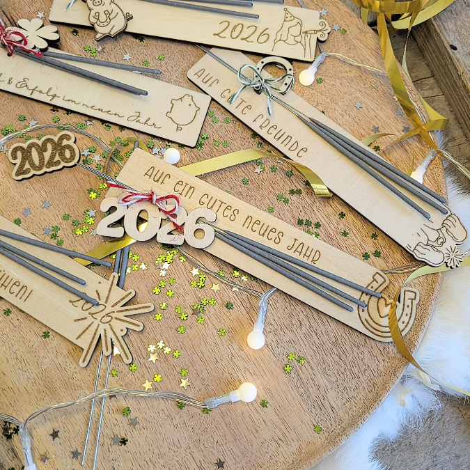 SVG Laserdatei 7 Designs plus Anhänger Wunderkerzenhalter Brett für Wunderkerzen Silvester Neujahr Jahreswechsel SVG Datei Mitbringsel Party – Bild 10