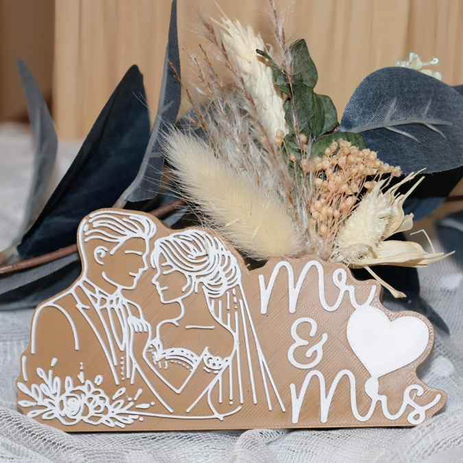 STL 3D Druck Datei Hochzeit Brautpaar Kirche Mr & Mrs Geldgeschenk mit Platz für Blumen und Geld 3D Datei 3D Druck Vorlage Hochzeitsgeschenk – Bild 4