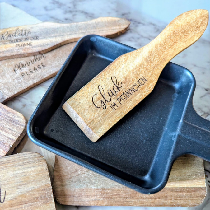 SVG Laser Datei Gravur Raclette Untersetzer Schaber lustig Geschenkidee Weihnachten Weihnachtsbundle Gravurbundle Pfännchen Pfanne – Bild 11