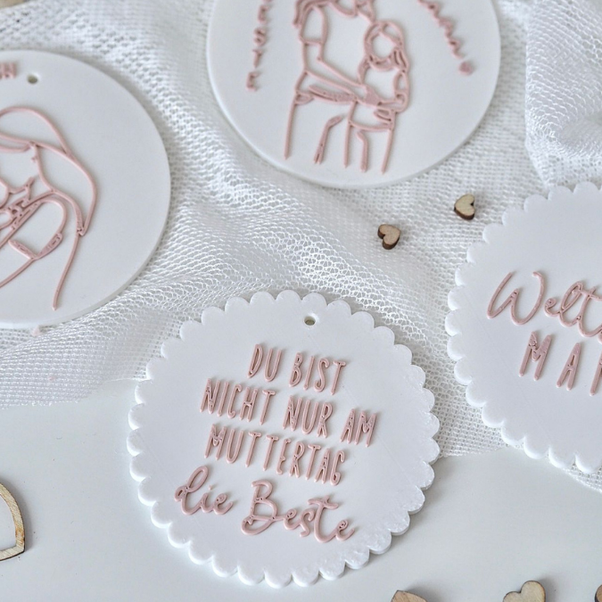 STL 3D Druck Datei Aufhänger 6er Set MUTTERTAG Dekoscheiben Geschenkanhänger passend zum Ständer im Shop 3D-Druck Datei Mama Designscheiben – Bild 7
