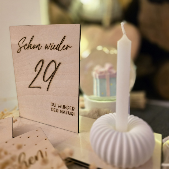 SVG Laserdatei 10 designs Aufsteller 3mm 4mm Geburtstag mit Platz für Kleingkeiten, Blumen, Kerze Pustekuchen SVG-Datei geburtstagsgeschenk – Bild 4