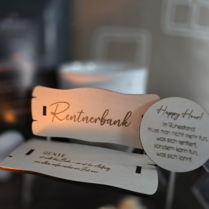 Laserdatei Rente Rentnerbank Geldgeschenk Ruhestand für 3mm und 4mm Holz Gutscheine Geld Kollege Abschied Opa Oma Alter Feierabend SVG Datei – Bild 7