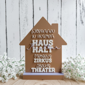 STL 3D Druck Datei 3er Set Aufsteller mit Ständern und Wanddeko Willkommen in unserem Kulturhaushalt Statement 3D-Druck Datei Haus Zirkus