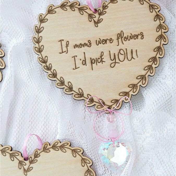 SVG Laserdatei Herzkranz mit Sonnenfänger Rose Blume Mama Muttertag englisch Anhänger Geschenkanhänger Deko Geschenkidde SVG-Datei – Bild 13