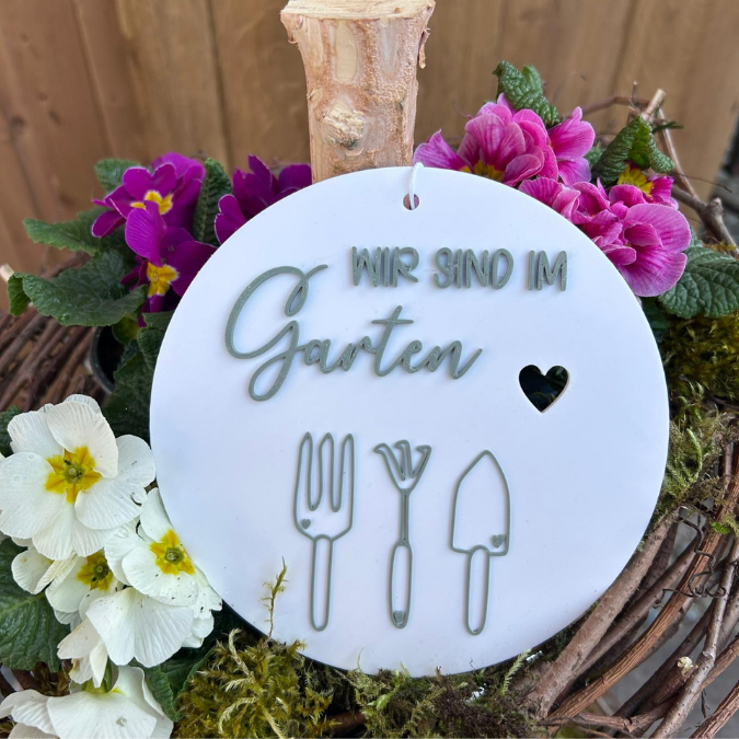 STL 3D Druck Datei Sind im Garten Schilder zum aufhängen Gartenliebe Gartenglück in 4 Designs mit Löchern für Sonnenfänger oder Anhänger – Bild 7