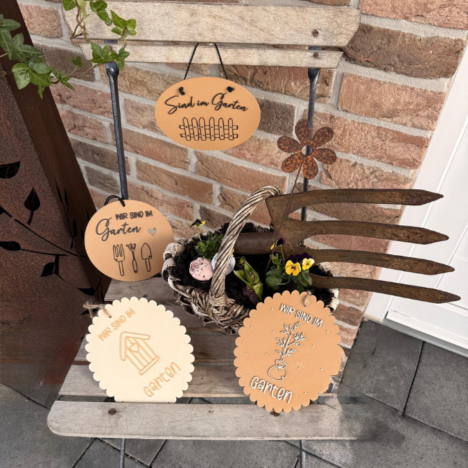 STL 3D Druck Datei Sind im Garten Schilder zum aufhängen Gartenliebe Gartenglück in 4 Designs mit Löchern für Sonnenfänger oder Anhänger – Bild 15