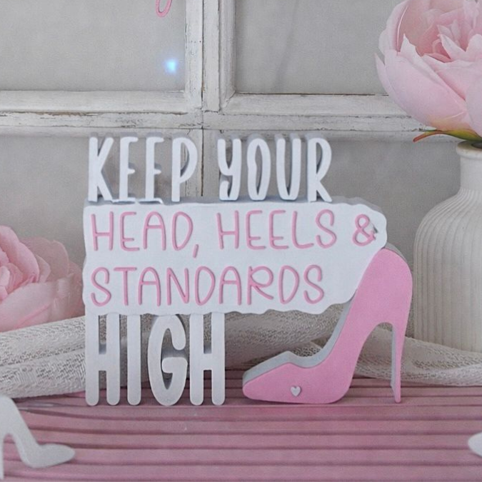 STL 3D Druck Datei 7 Designs High heel Schriftzug Statement Schild "Keep your head, heels and standards high" Coco Chanel 3D-Druck Datei – Bild 6