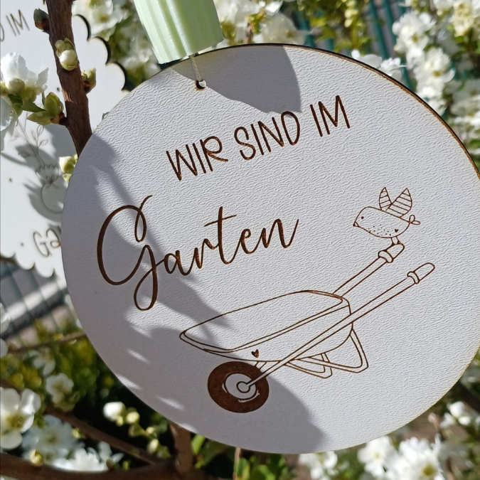 SVG Laserdatei 6er Set Holzscheiben Wir sind im Garten Schilder Schild Outdoor Gartenglück Blumen Gravur SVG Datei – Bild 27