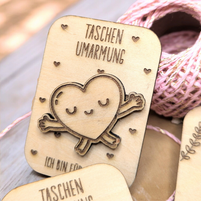 SVG Laserdatei Taschenumarmung Mitbringsel Muttertag Oma Beste Freundin Mama Kleinigkeit Geschenk Großmutter Geschenkidee SVG Datei – Bild 16
