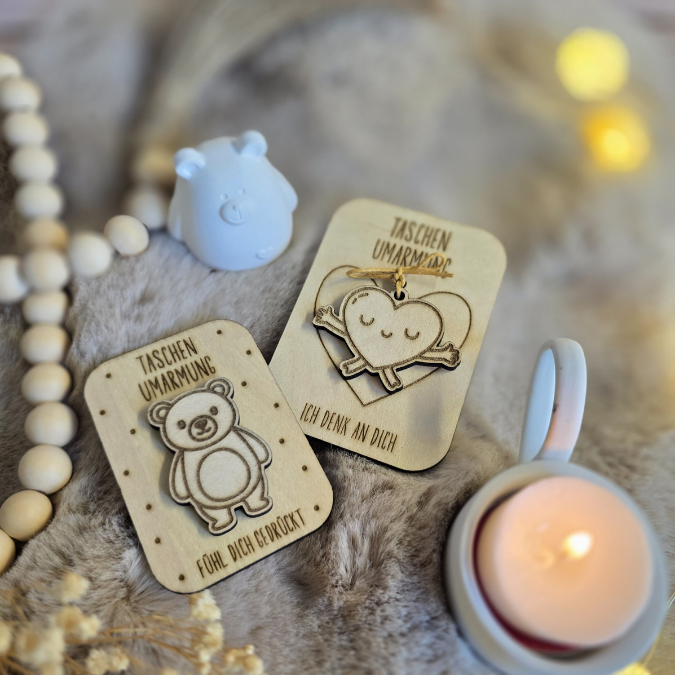 SVG Laserdatei Taschenumarmung Mitbringsel Muttertag Oma Beste Freundin Mama Kleinigkeit Geschenk Großmutter Geschenkidee SVG Datei – Bild 7