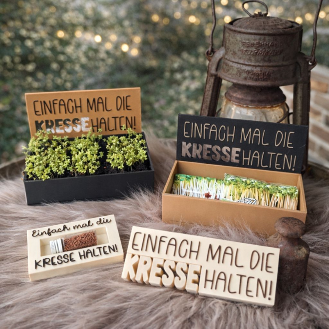 3D Druck Datei 3MF für Bambu 3er Set Kressebox Schriftzug und Halter für Kressesamen "Einfach mal die Kresse halten" 3D-Druck Datei – Bild 3