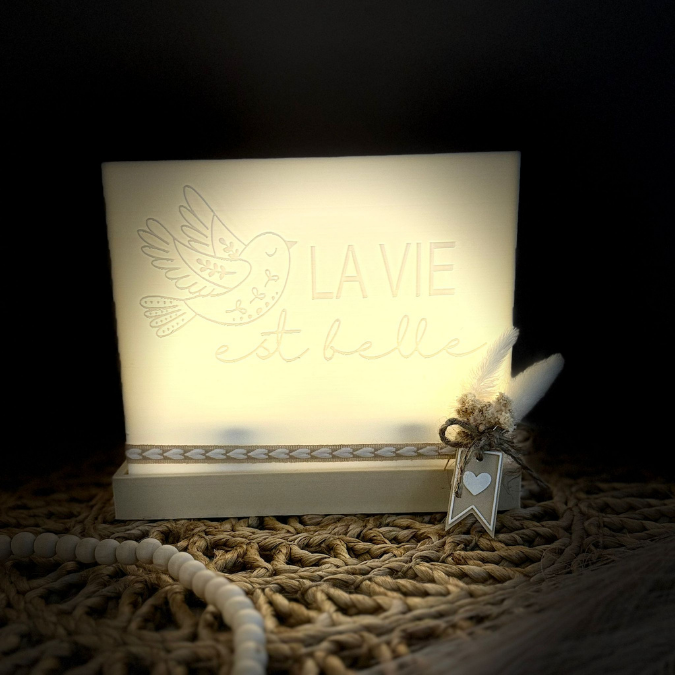 1 3D Druck Datei STL Rechteckig Windlicht für beliebige LED Lichter "La vie est belle" mit Vogel inkl Sockel 180x100mm – Bild 6