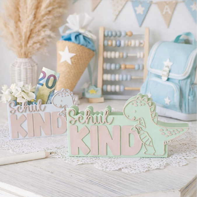 STL 3D Druck Datei 7er Set Dino Schulkind Schriftzug zum füllen Geldgeschenk inkl Caketopper Dinosaurier 3D-Druck Datei Geschenk Einschulung – Bild 10