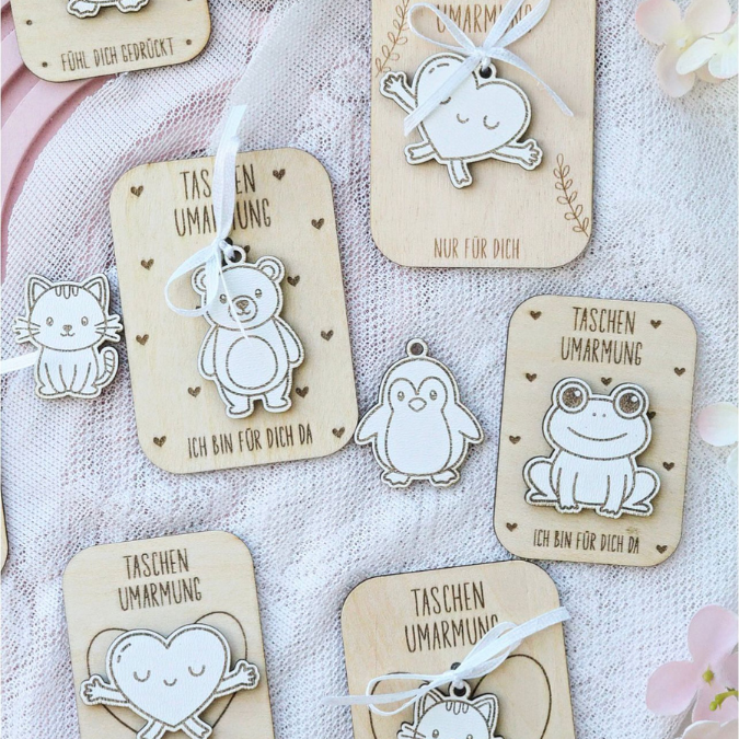 SVG Laserdatei Taschenumarmung Mitbringsel Muttertag Oma Beste Freundin Mama Kleinigkeit Geschenk Großmutter Geschenkidee SVG Datei – Bild 9