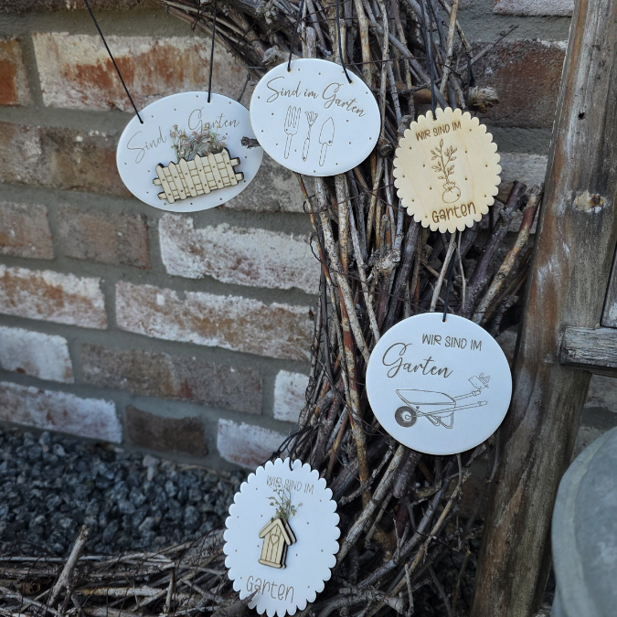SVG Laserdatei 6er Set Holzscheiben Wir sind im Garten Schilder Schild Outdoor Gartenglück Blumen Gravur SVG Datei – Bild 7