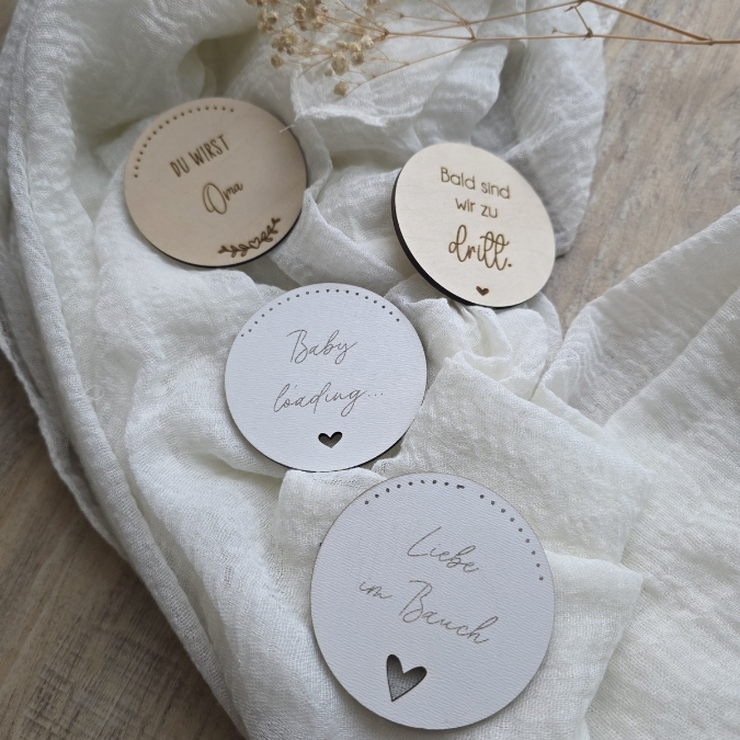 SVG Datei Laserdatei Holzscheiben Schwanger Baby loading Liebe im Bauch Schwangerschaftsverkündung Oma Opa Tante Schwangerschaft Geburt Baby – Bild 3