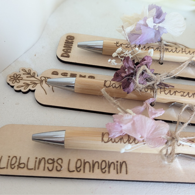 SVG Laser Datei Stiftehalter inkl Gravuren für Kugelschreiber Erzieherin Erzieher Lehrer Kindergartenabschied Kita Lehrerin Datei Abschied – Bild 8
