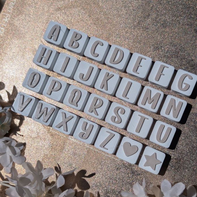 STL 3D Druck Datei Buchstaben Alphabet Perlen für Schlüsselanhänger Eckig Abc inkl Anhänger mit kleinem und größerem Loch 3mm 5mm 8mm – Bild 3