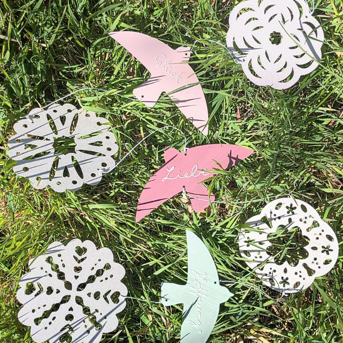 STL 3D Druck Datei Girlande Schwalbe Sonnenfänger Deko Wimpel Blumen und schwalben Liebe Hoffnung 3D Druck Datei Taufe Geburtstag – Bild 9