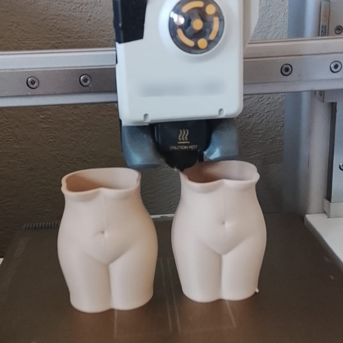 STL 3D Druck Datei 2er Set Body Vasen Frauenkörper Busen Büste Körper Selbstliebe positivity Shabby 3d Druck Vase 3D-Druck Datei Vase Frau – Bild 3