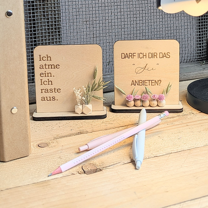 12 Designs SVG Laserdatei Büro Statements 3mm 4mm wechselbare Botschaften für Kollegen lustigSVG Datei Arbeit Sarkasmus – Bild 11