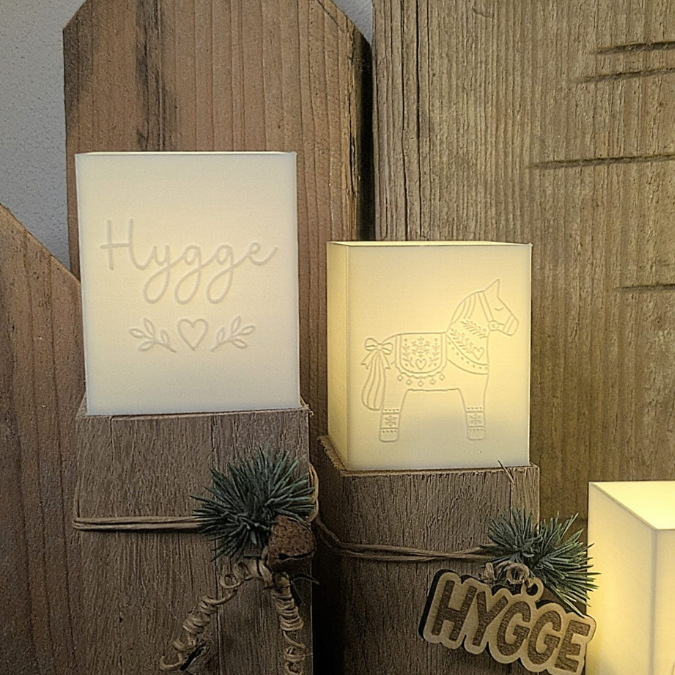 3D Druck Datei STL 4er Set Hygge Dala Skandi Windlicht für LED Lichter eckig SKALIERBAR Herbst Winter Weihnachten Klötzchenwindlicht – Bild 6